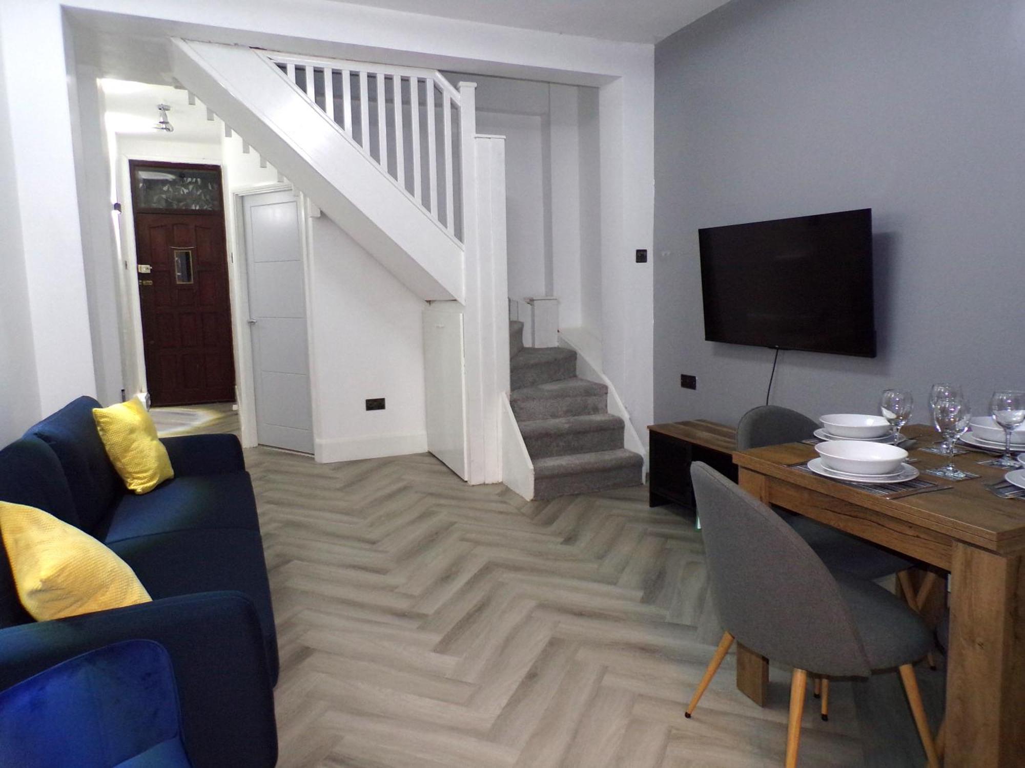 Hazelhurst House - 4 Bedrooms 2 Bathrooms Stoke-on-Trent المظهر الخارجي الصورة